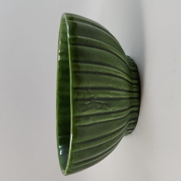 Haegar Green Ribbed Bowl - Picture 4 of 6
